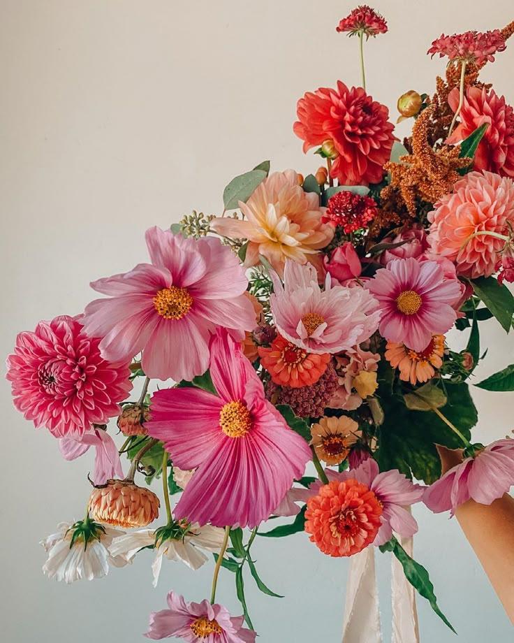 Harmony of Hues: A Painterly Floral Array